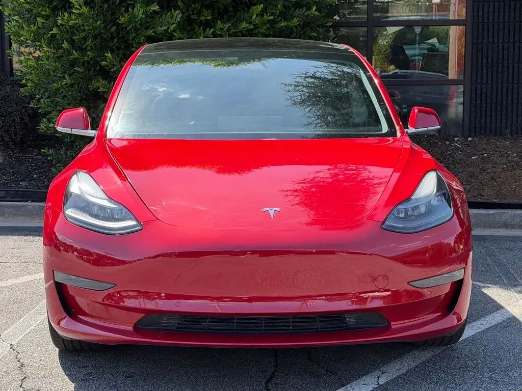 2020 Tesla Model 3 Standard Range Plus photo 3