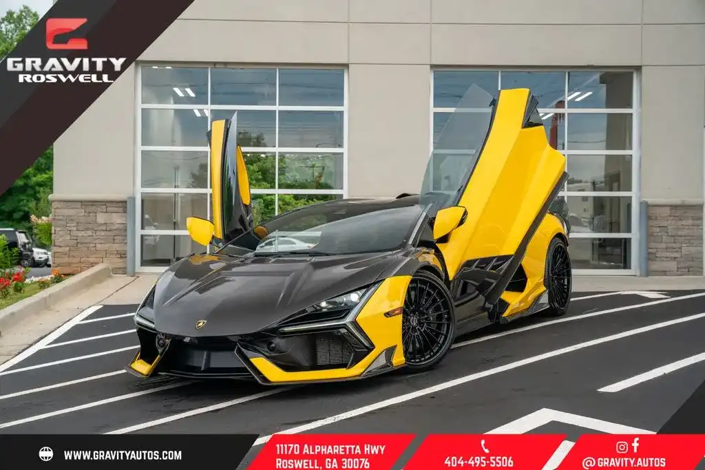 2024 Lamborghini Revuelto 6.5 DCT 4WD's photo