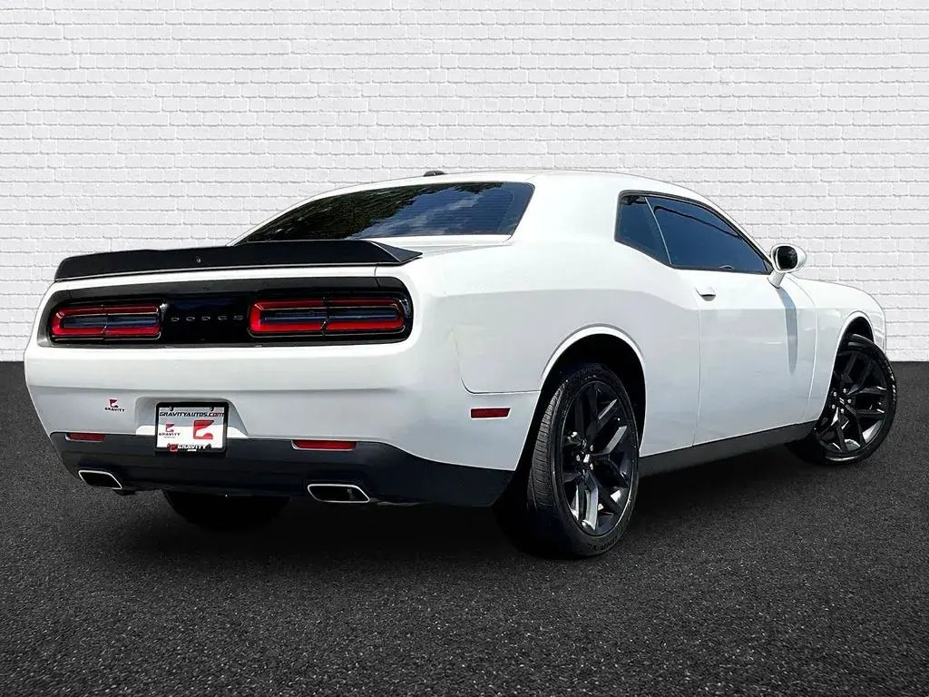 2023 Dodge Challenger SXT Auto photo 5