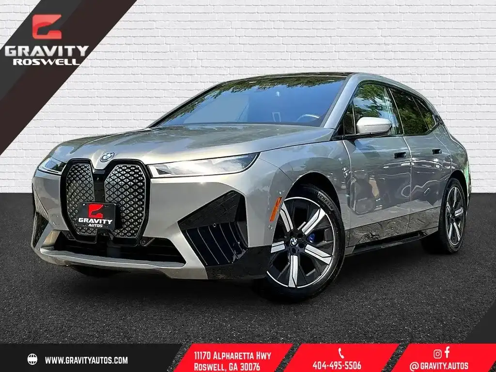 2023 BMW iX M60's photo