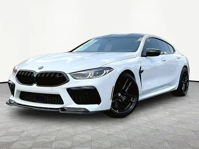 2024 BMW M8 Competition photo 3