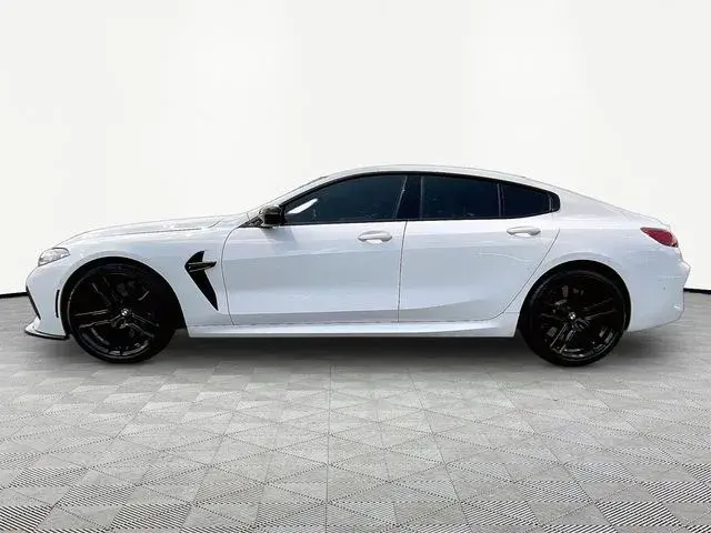 2024 BMW M8 Competition photo 4