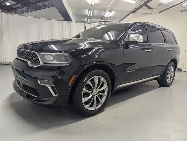2023 Dodge Durango Citadel RWD photo 5