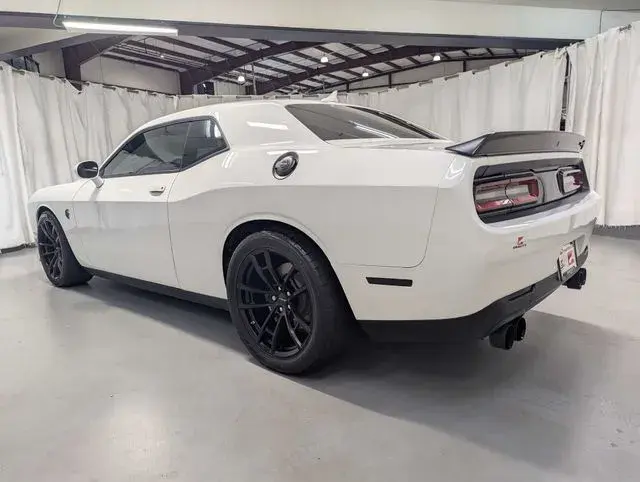 2023 Dodge Challenger SRT Hellcat Jailbreak Auto photo 4