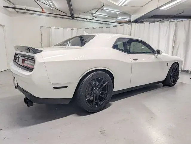 2023 Dodge Challenger SRT Hellcat Jailbreak Auto photo 3