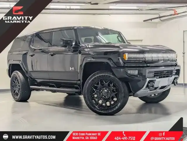 2024 GMC Hummer EV 2X SUV's photo