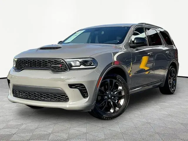 2023 Dodge Durango R/T RWD photo 3