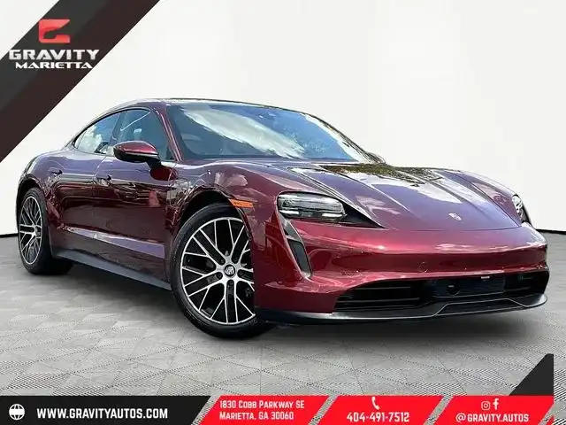 2022 Porsche Taycan Base's photo