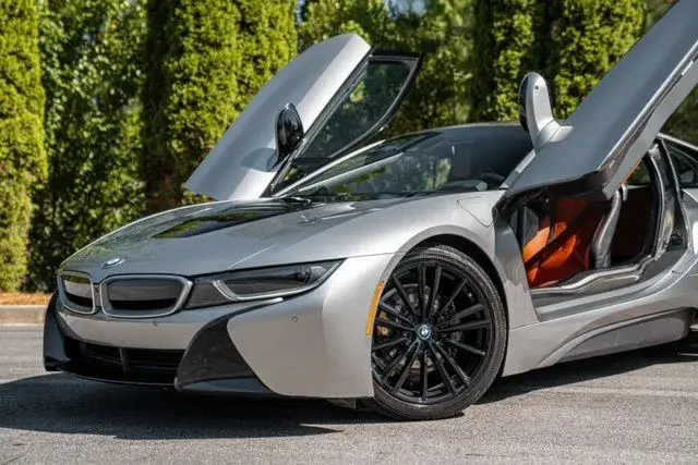 2019 BMW i8 Coupe photo 3
