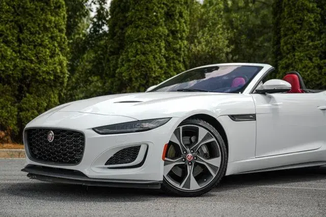 2021 Jaguar F-TYPE First Edition Convertible photo 3