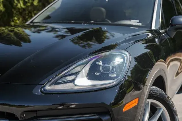 2019 Porsche Cayenne Base photo 4