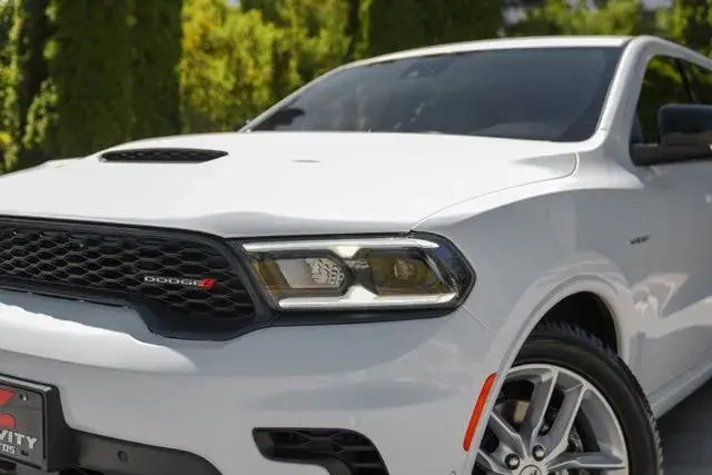 2025 Dodge Durango R/T AWD photo 4