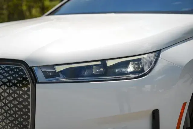 2024 BMW iX xDrive50 photo 4