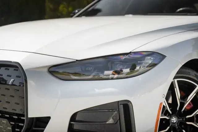 2023 BMW i4 eDrive40 photo 4