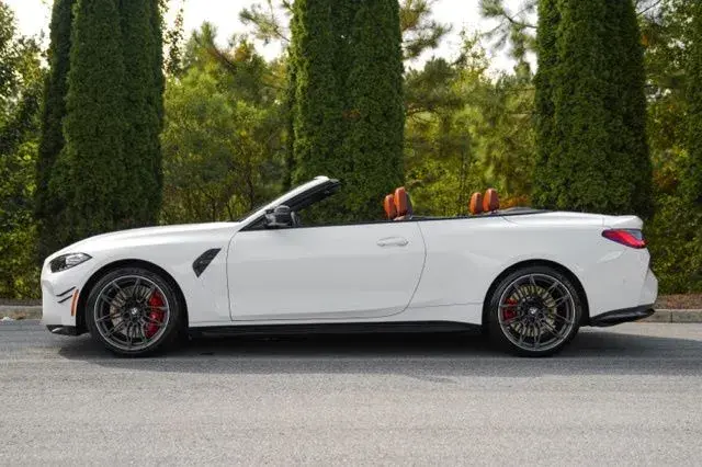 2024 BMW M4 Competition xDrive Convertible photo 5