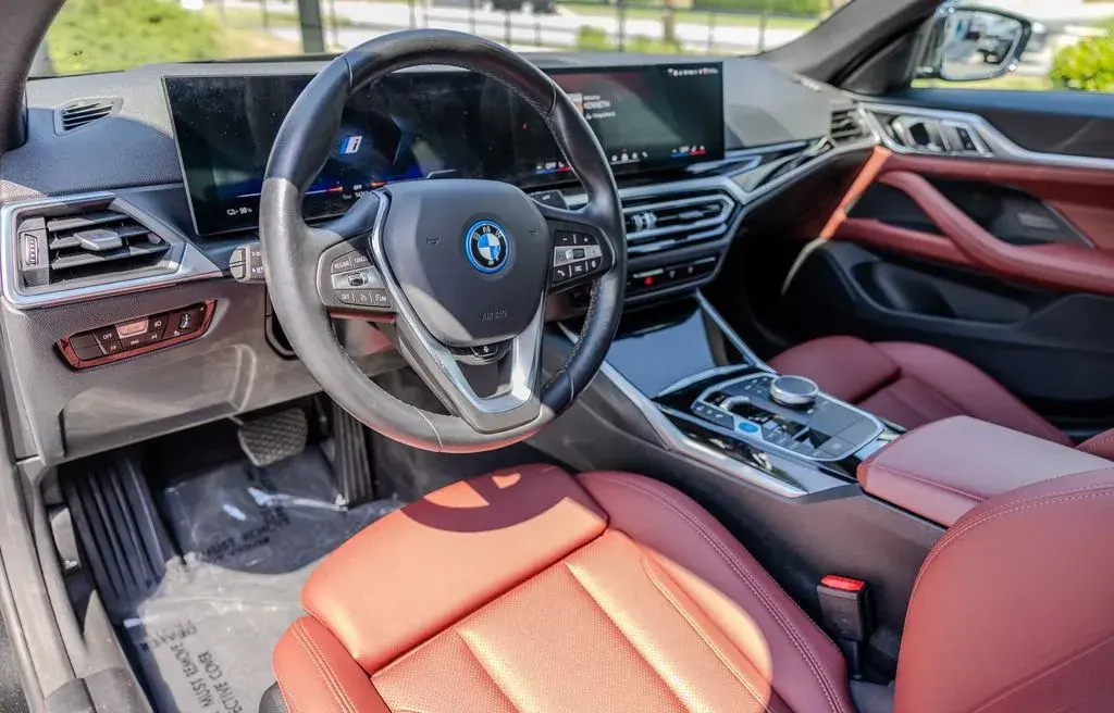 2024 BMW i4 eDrive35 photo 4