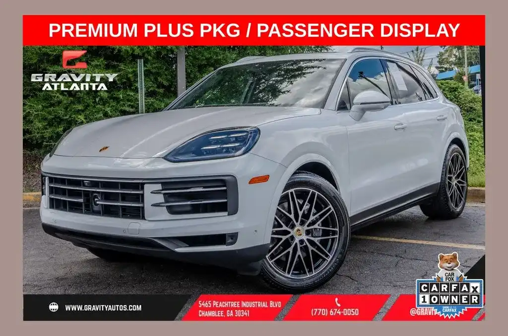 2024 Porsche Cayenne Base's photo