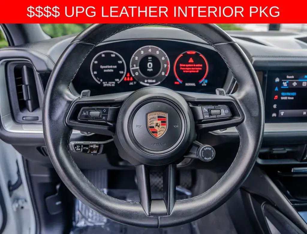 2024 Porsche Cayenne Base photo 5