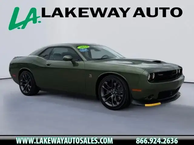 2023 Dodge Challenger R/T Scat Pack's photo