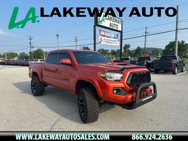2017 Toyota Tacoma TRD Sport Double Cab 4x4 V6 Auto SB's photo