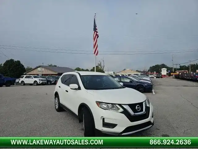 2017 Nissan Rogue S FWD's photo