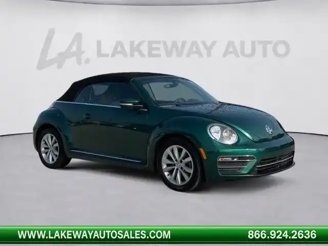 2017 Volkswagen Beetle 1.8T Classic Conv. auto's photo