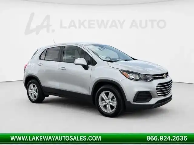 2020 Chevrolet Trax LS's photo