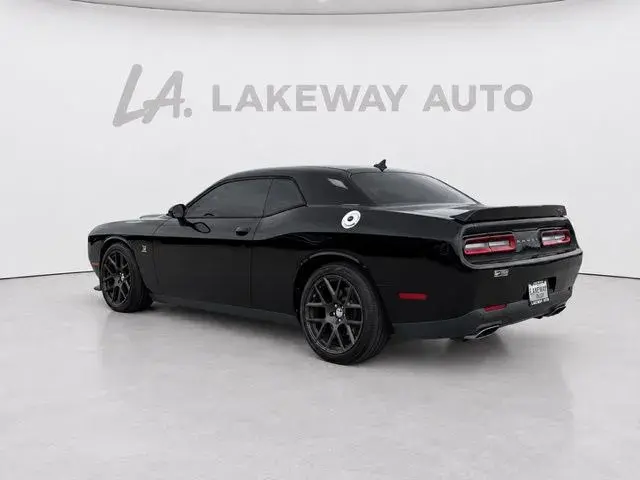 2016 Dodge Challenger Scat Pack photo 5