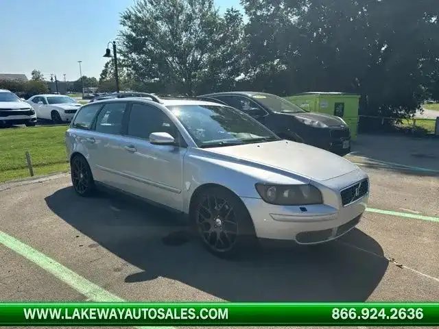 2005 Volvo V50 T5 AWD's photo
