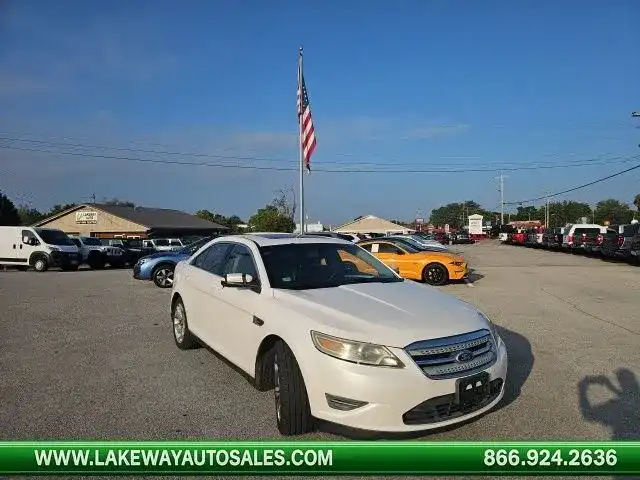 2011 Ford Taurus SEL FWD's photo