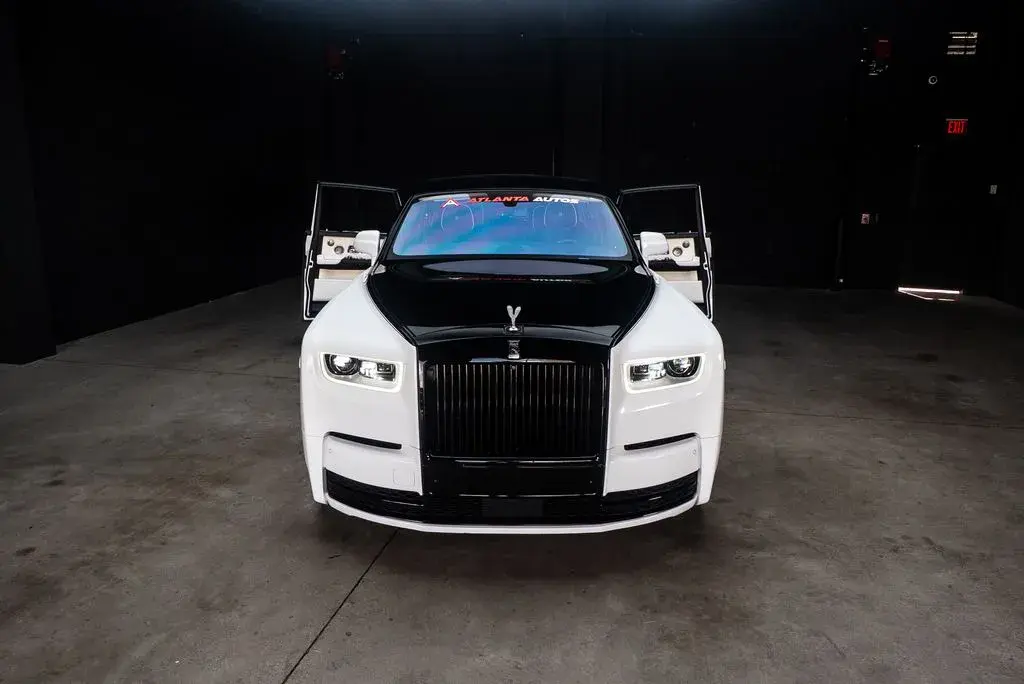 2019 Rolls-Royce Phantom Base photo 5