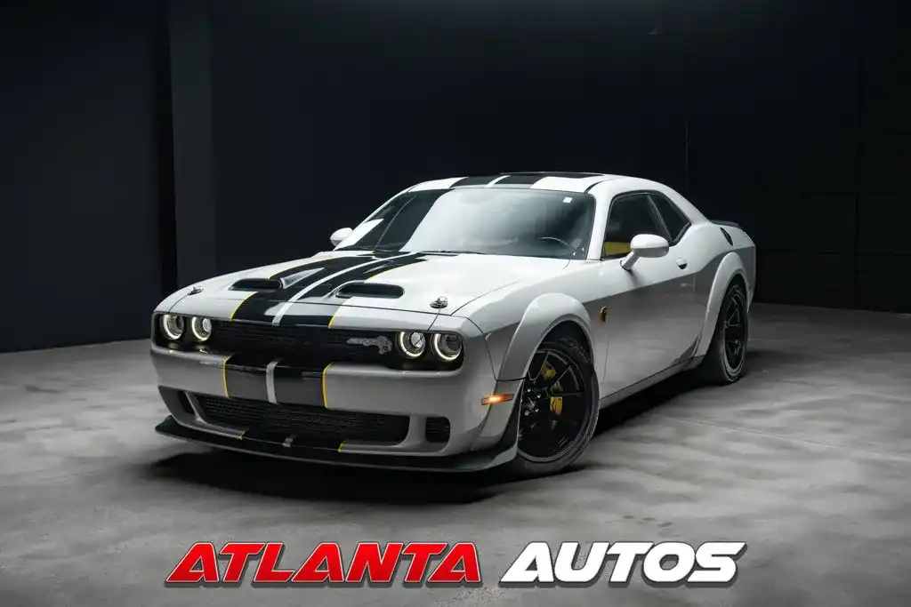 2021 Dodge Challenger SRT Hellcat Redeye Widebody Auto's photo