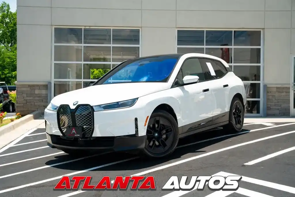 2024 BMW iX xDrive50's photo