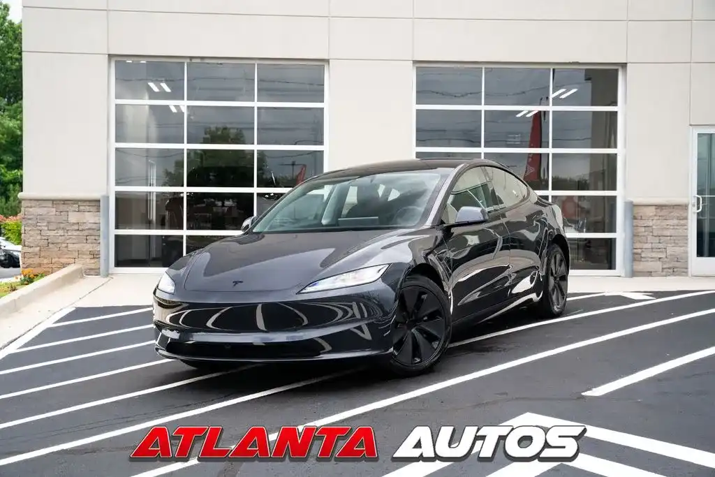 2026 Tesla Model 3 Standard's photo