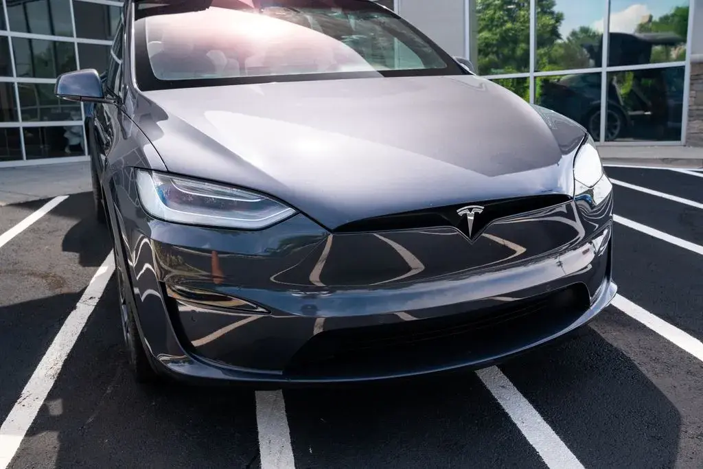 2023 Tesla Model X Long Range photo 5