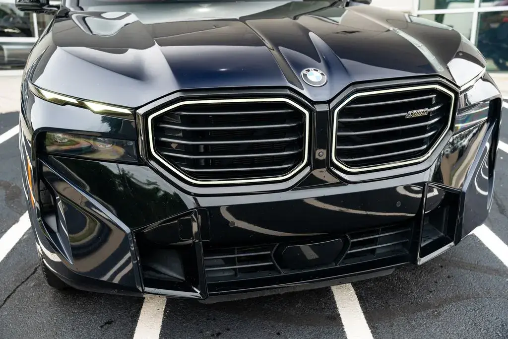 2023 BMW XM Base photo 5