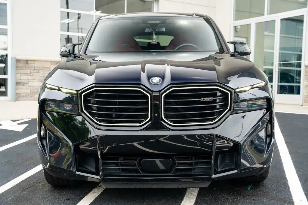2023 BMW XM Base photo 4