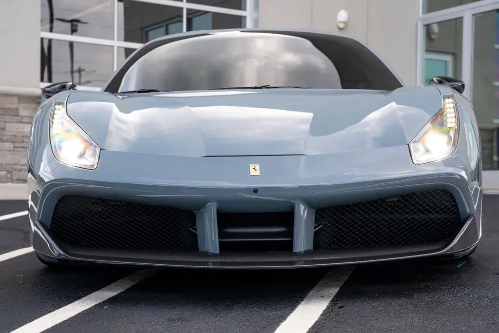 2016 Ferrari 488 Base photo 4