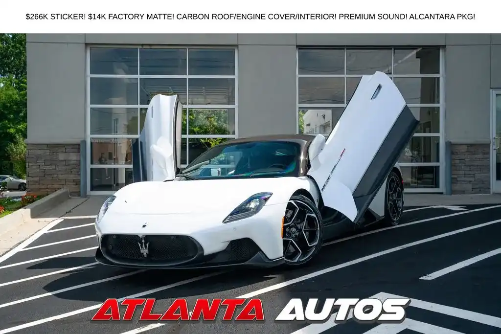 2022 Maserati MC20 Base's photo