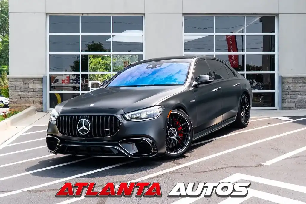 2024 Mercedes-Benz S-Class S 63 E-Performance's photo