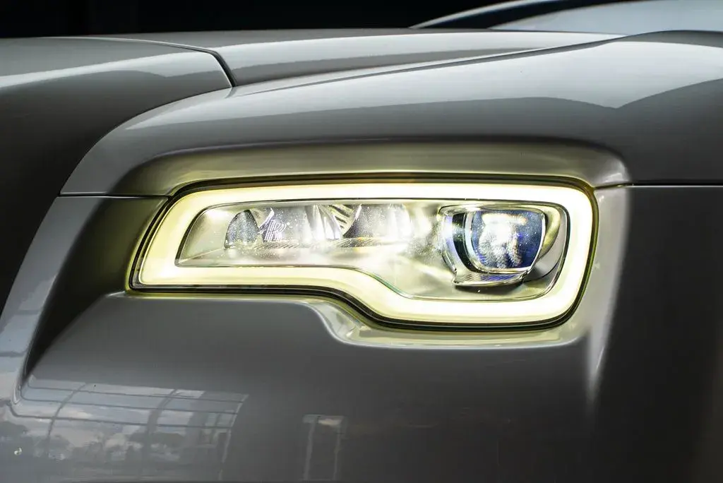 2016 Rolls-Royce Dawn Base photo 4