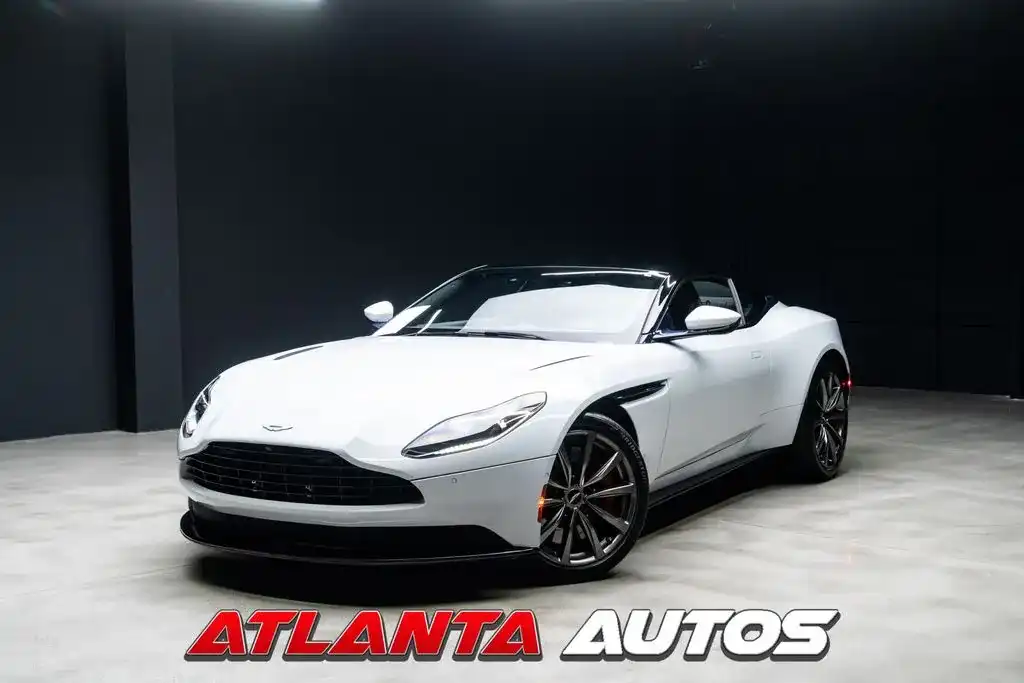 2019 Aston Martin DB11 V8 Coupe's photo