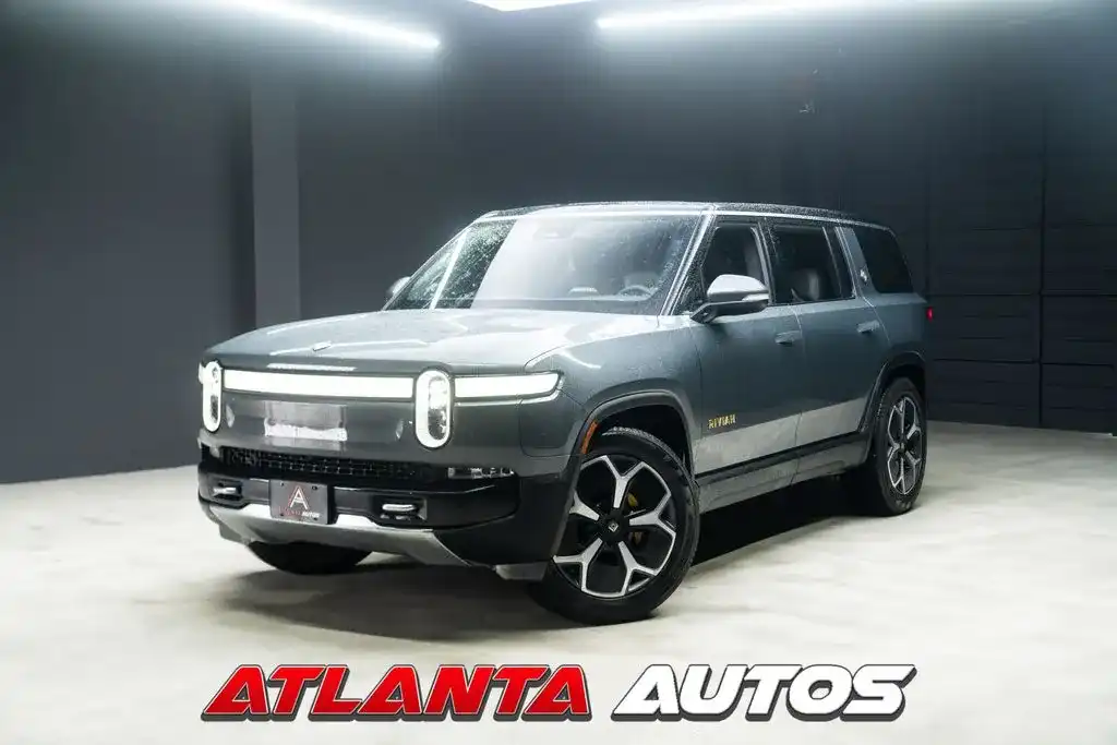 2023 Rivian R1S Adventure Quad-Motor Large Pack's photo