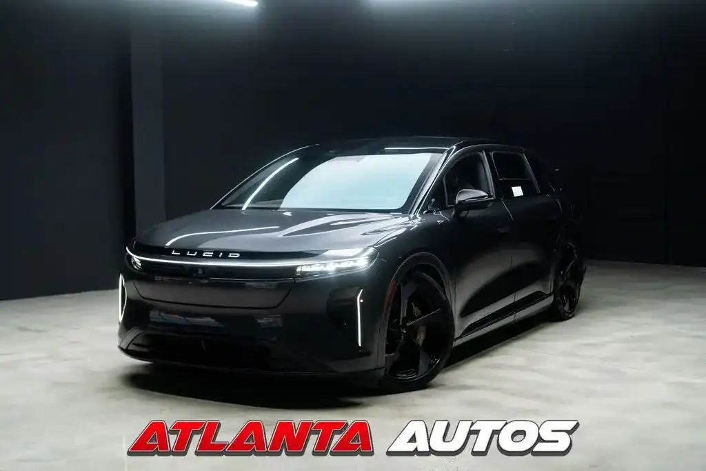 2026 Lucid Gravity Grand Touring Auto's photo