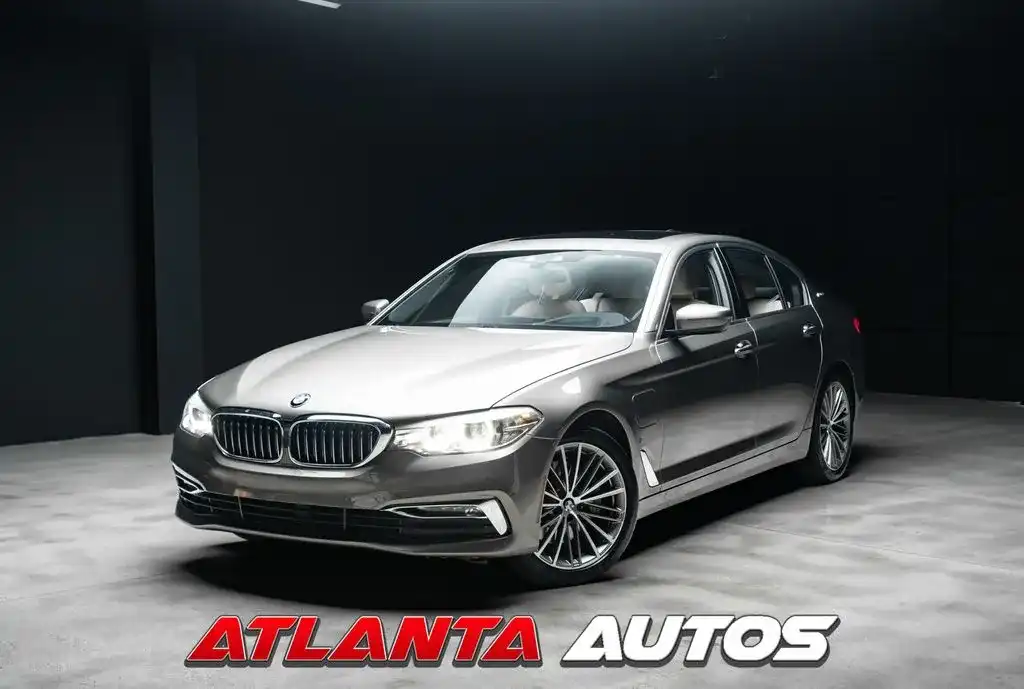 2018 BMW 5 Series 530e Sedan iPerformance's photo