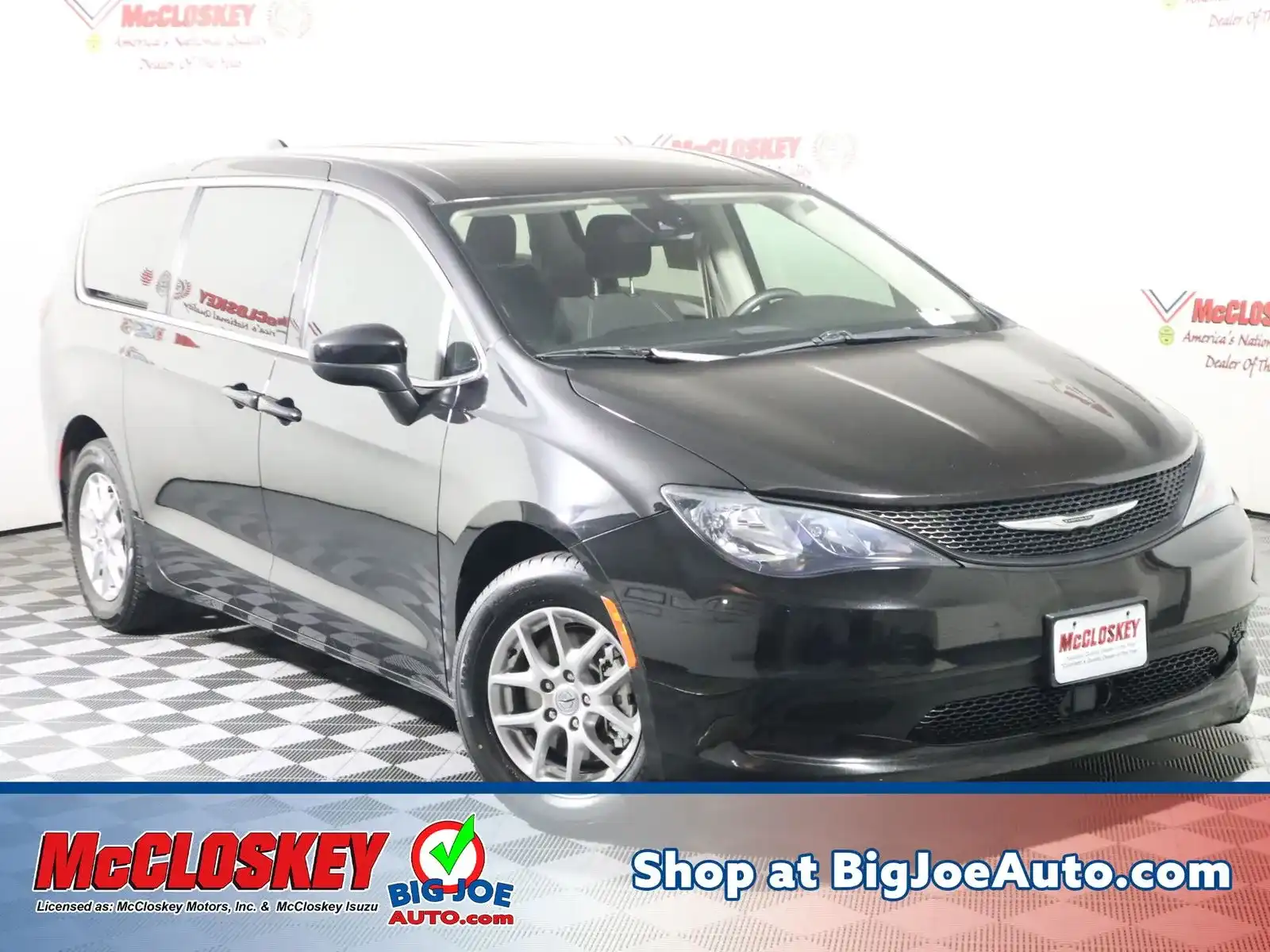 2024 Chrysler Voyager LX's photo