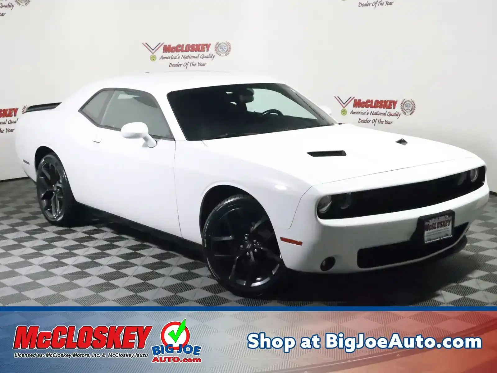 2022 Dodge Challenger SXT Auto's photo