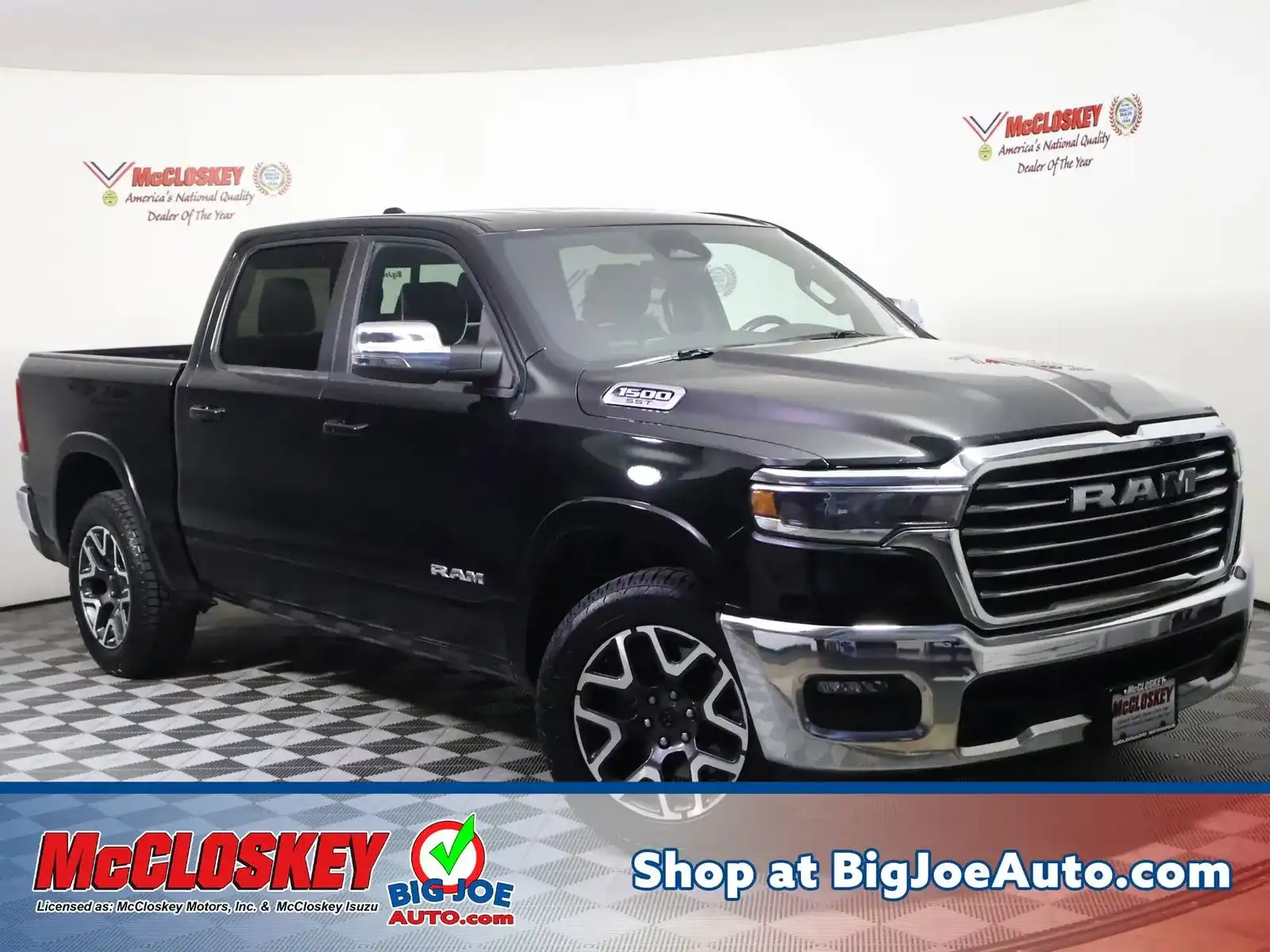2025 RAM 1500 Laramie 4x4 Crew Cab 5'7's photo