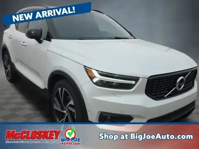 2021 Volvo XC40 T5 R-Design AWD's photo
