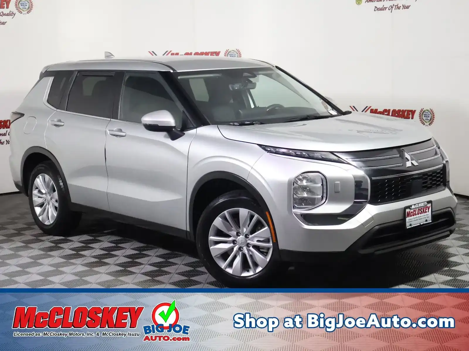 2025 Mitsubishi Outlander ES S-AWC's photo